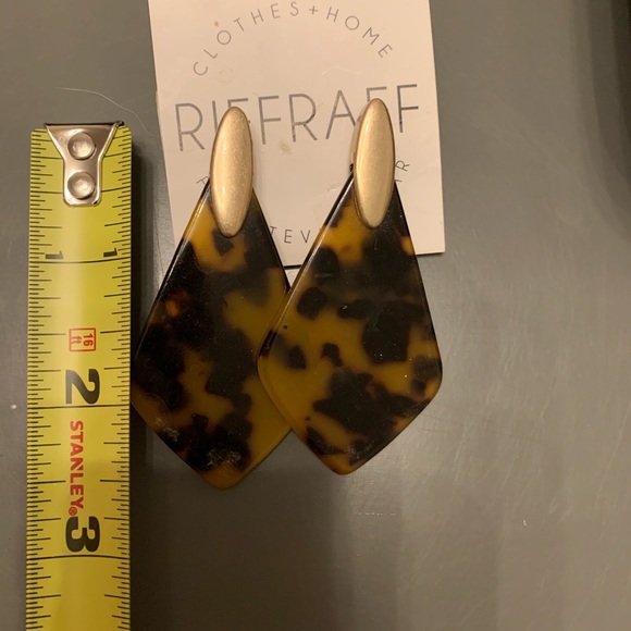 ** NWT ** Tortoise Shell Earrings - Picture 3 of 3